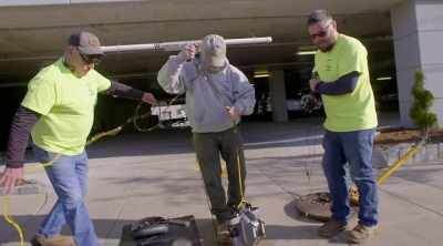 For safety,
I'm gonna close this manhole - Sewer Divers
