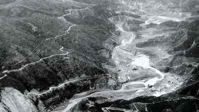 For supporters of Hoover Dam, - Flood in the Desert