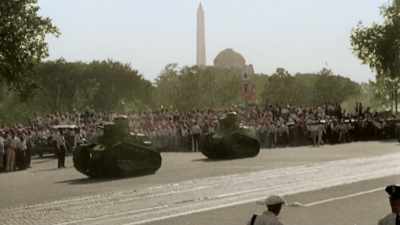 FOR THE FIRST TIME
IN AMERICAN HISTORY, - America in Color