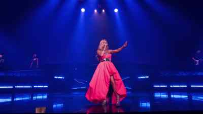 For the first time
in forever... - Carrie Underwood: Reflection