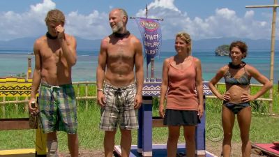 For the last time immunity back up for grabs - Survivor