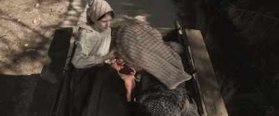 - For the sinners...
- Oh, stop making fun of me! - Fatima