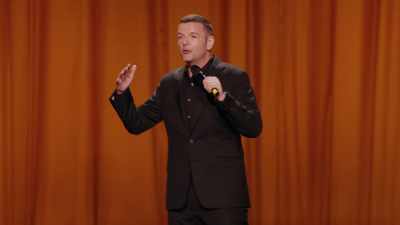 For those of you unfamiliar,
the squat, - Kevin Bridges: The Overdue Catch-Up