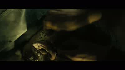 Shit. It's stuck. It's so hot in here, man. - Alien: Romulus