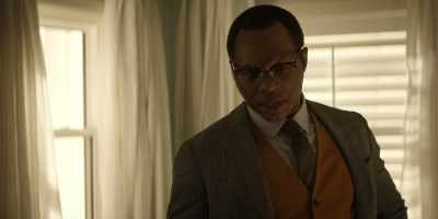 Foreman must've called New Age
about two government inspectors. - Reacher