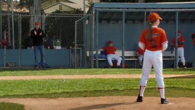 - Foul ball!
- Yeah, okay! - Young Sheldon