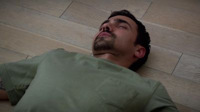 Found a guy who can tell us
what's going on. - Person of Interest