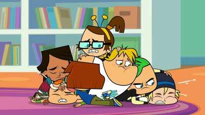 - Found my glasses!
(Landing thuds) - Total DramaRama