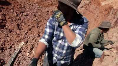 Found nothing substantial,
so I want it. - Outback Opal Hunters