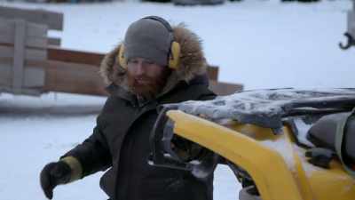 Four-wheeler'’s not
the best tool for logging - Life Below Zero: Next Generation