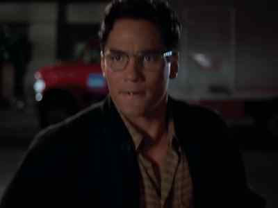 Fourteen bucks.
That's it? - Lois & Clark: The New Adventures of Superman
