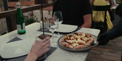 Franco was making
a thousand pizzas a night. - Chef's Table: Pizza