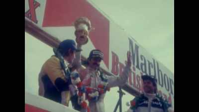 Frank got his first win
and it was at Silverstone, - Williams & Mansell: Red 5