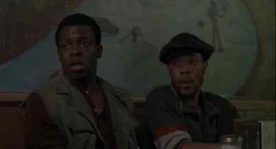 - FRANK: How y'all doing, huh?
- Good. - American Gangster