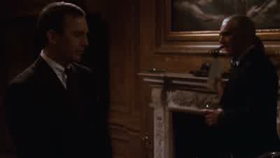 Frank, I'd like you to stay on. - The Bodyguard