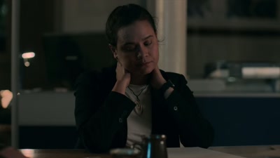 - Frank Pastors knows something.
- He's playing with you. - The Gone