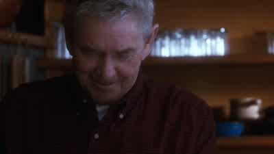 - Frank tells me you're a singer. - The Bodyguard
