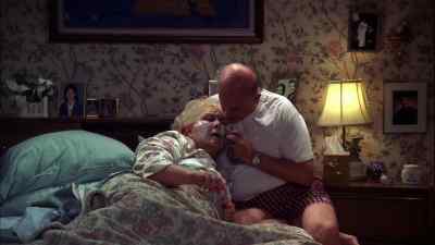 Frank, what are you doing?
No, no, l need that. - Everybody Loves Raymond