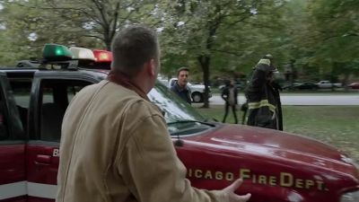 Frank's dead.
He must've had
a heart attack or something. - Chicago Fire