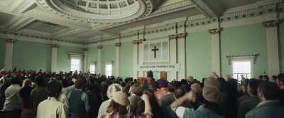 -[Fred] High, high, high...
-[crowd] High, high, high... - Judas and the Black Messiah