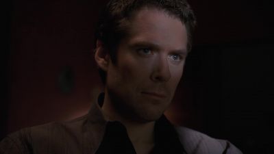 [ Fred ]
You have a visitor. - Angel