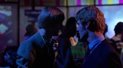 Freddie, brother, that girl used to flying? - Me, Natalie