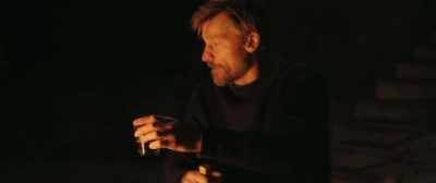 - Frederik, do you want brandy?
- Yes, please. - A Taste of Hunger