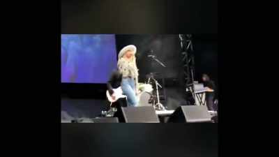 ‐ Free Britney! - Framing Britney Spears