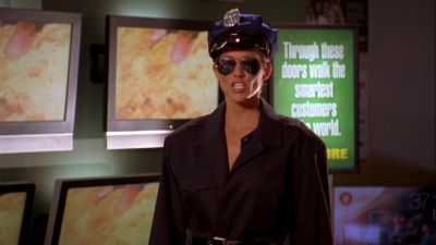 Freeze, boys. - Chuck