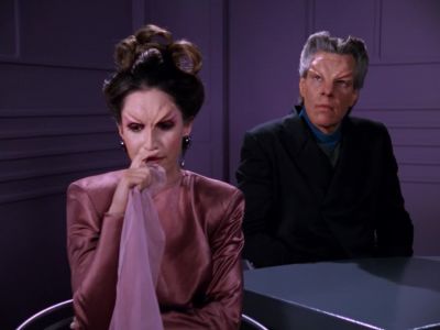 Freeze program. - Star Trek: The Next Generation