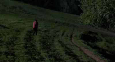 - Freeze! Stop or I'll shoot!
- Vince, no! - Striking Distance
