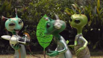 [friendly babbling] - Alien TV
