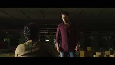 ..from Kurnool Konda Reddy
Fort to Anantapur Clock Tower Centre. - Aravinda Sametha... Veera Raghava