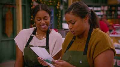"From pattycakes to bakers,
and everything in between, - Baking It