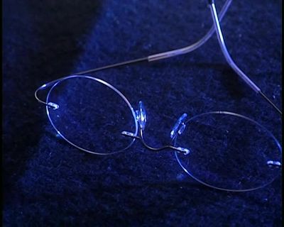 FROM PLASTIC DISK
TO THE LATEST IN EYEWEAR - How It's Made