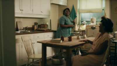 "from the diaphragm." - Robin Roberts Presents: Mahalia