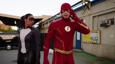 Frost, Mecha-Vibe,
how are you doing? - The Flash