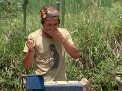 FROSTO STRUGGLING
TO GET THAT LAST ONE. - Survivor