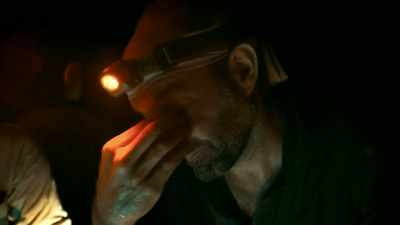 FRUSTRATINGLY, I'VE YET
TO MEET ANYONE - Expedition Mungo