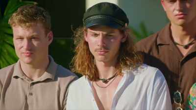 - Fuck. If Martin survives this, - FBOY Island NZ