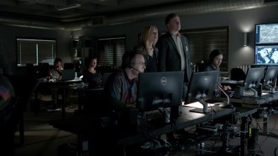 Fuck.
They're checking papers. - Homeland