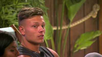 Fuck you and your
basic Made In Chelsea - Love Island