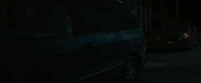 ♪ Fuckin' that bitch in New York ♪ - Emergency