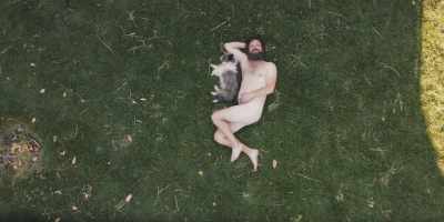 ‐ Fucking internet.
‐ Well, I'm not here to, - Shrill