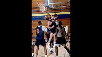 Fue como haber tenido
superpoderes el primer día - We Beat the Dream Team