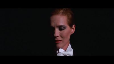 Full of crazy contradictions - Victor/Victoria
