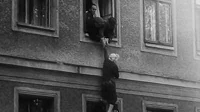 [FUNDER]: People were leaping
from windows - Missile from the East