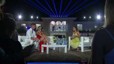 Funny, hysterical,
eventful, crazy experience. - Love Island