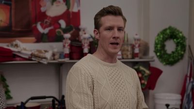 Gabby, it's almost closing
time, so finish wiping up there - Christmas Wreaths and Ribbons