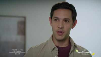 - Gabe no, you just want her
to be happy, it's different. - You're Bacon Me Crazy